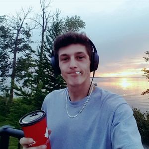 Meet your Posher, Ashton